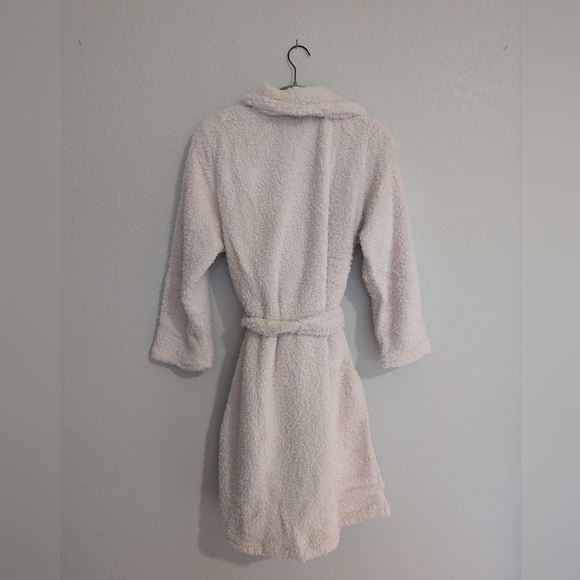 Ulta Robe - Picture 2 of 3